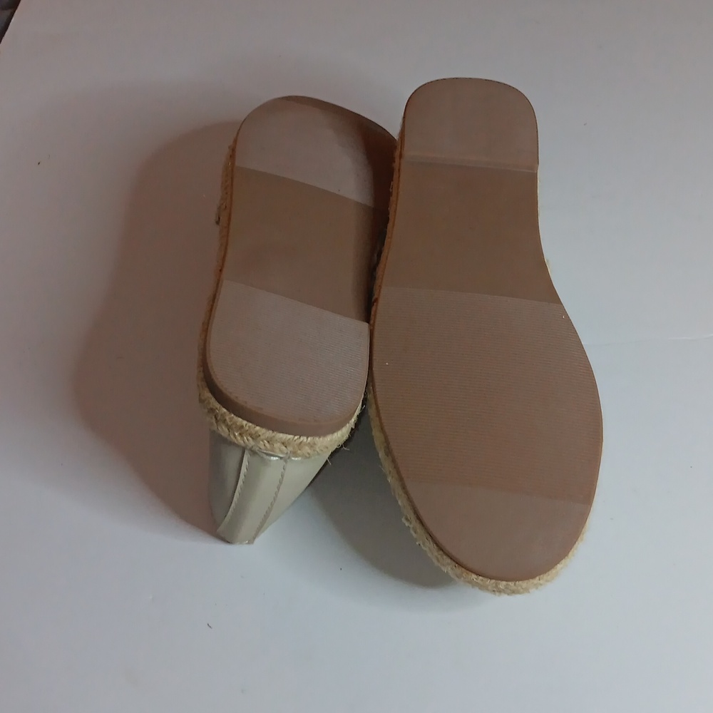 Espadrilles - Picture 4 of 4